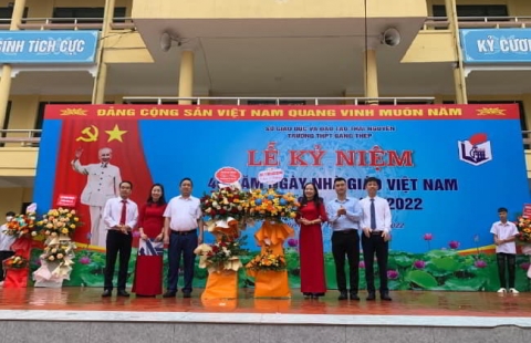 Thép Việt – Sing tặng hoa các trường nhân ngày Nhà giáo Việt Nam 20/11